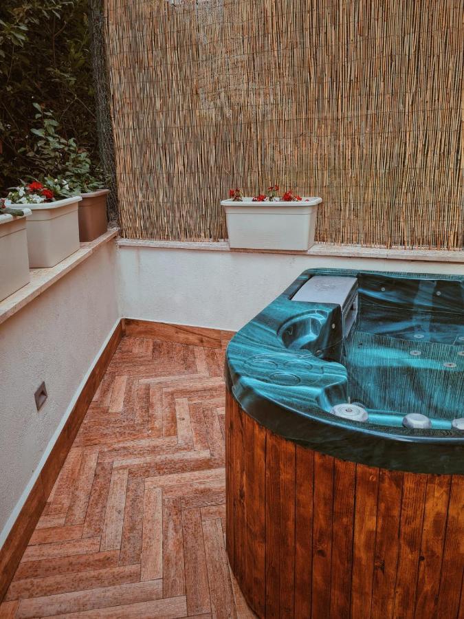 Luxury Cecilia Via Antonio Del Re 9 Tivoli Exterior foto